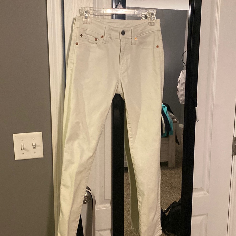 American Eagle white jeans